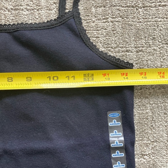 Old Navy Combo Pack of Tank Tops - Picture 6 of 9